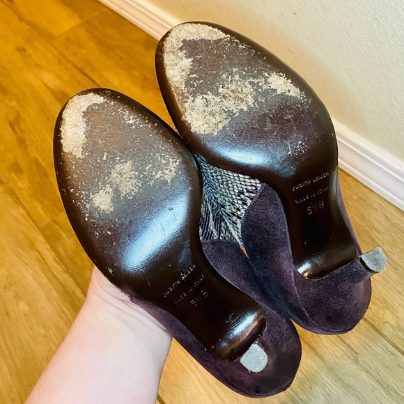 EUC Judith Leiber Exotic Alligator Leather & Satin Pumps - Picture 12 of 15